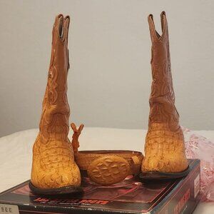 Los Altos Boots Men's Buttercup Caiman Tail Boots & Belt